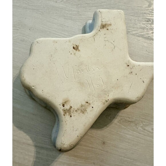 Studio Pottery Texas Shaped Dish Blue Signed 1/89 - Picture 3 of 4